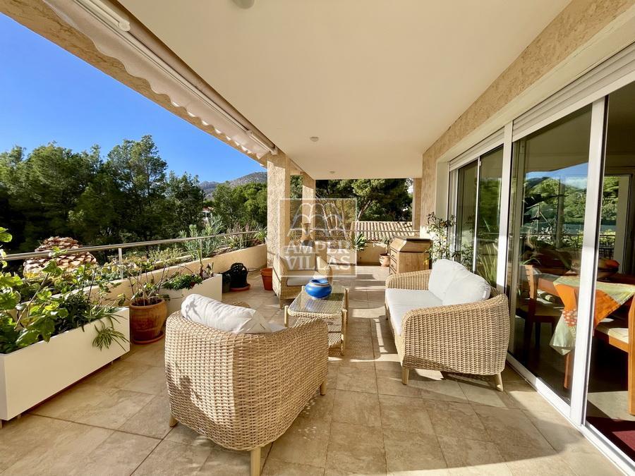 Cosy apartment with large terrace in Sierra Altea Golf.